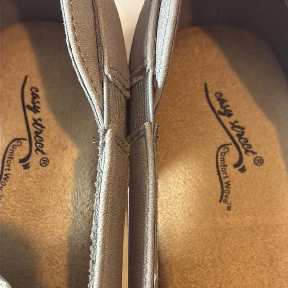 Easy Street Gray Slip-On Flats with Streamlined Design - Picture 2 of 6